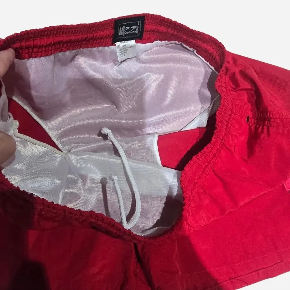 no brand uzzi red